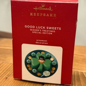 Hallmark GOOD LUCK SWEETS Seasons Treatings Special Edition 2020Shamrock Clover^